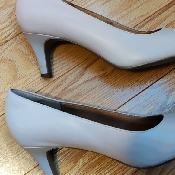 Clarks Soft pink heels - Picture 5 of 6